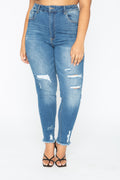Mid-Rise Distressed Skinny Curve+ (Color Medium -Front View)