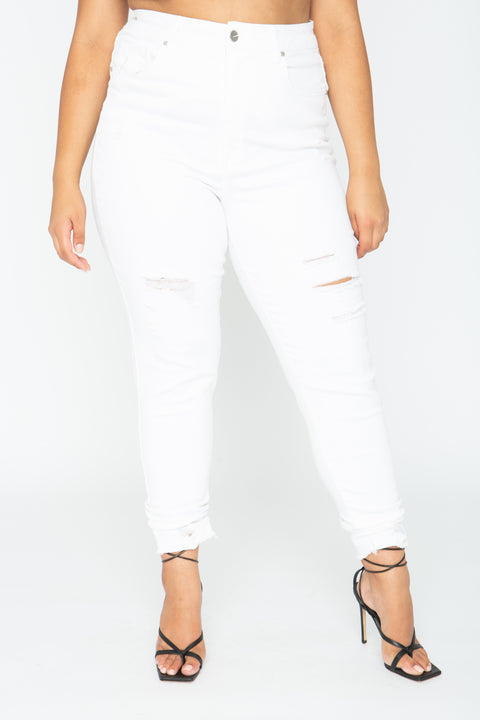 Mid-Rise Distressed Skinny Curve+ (Color White - Front View)